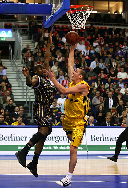 的冷静传球 的冷静传球